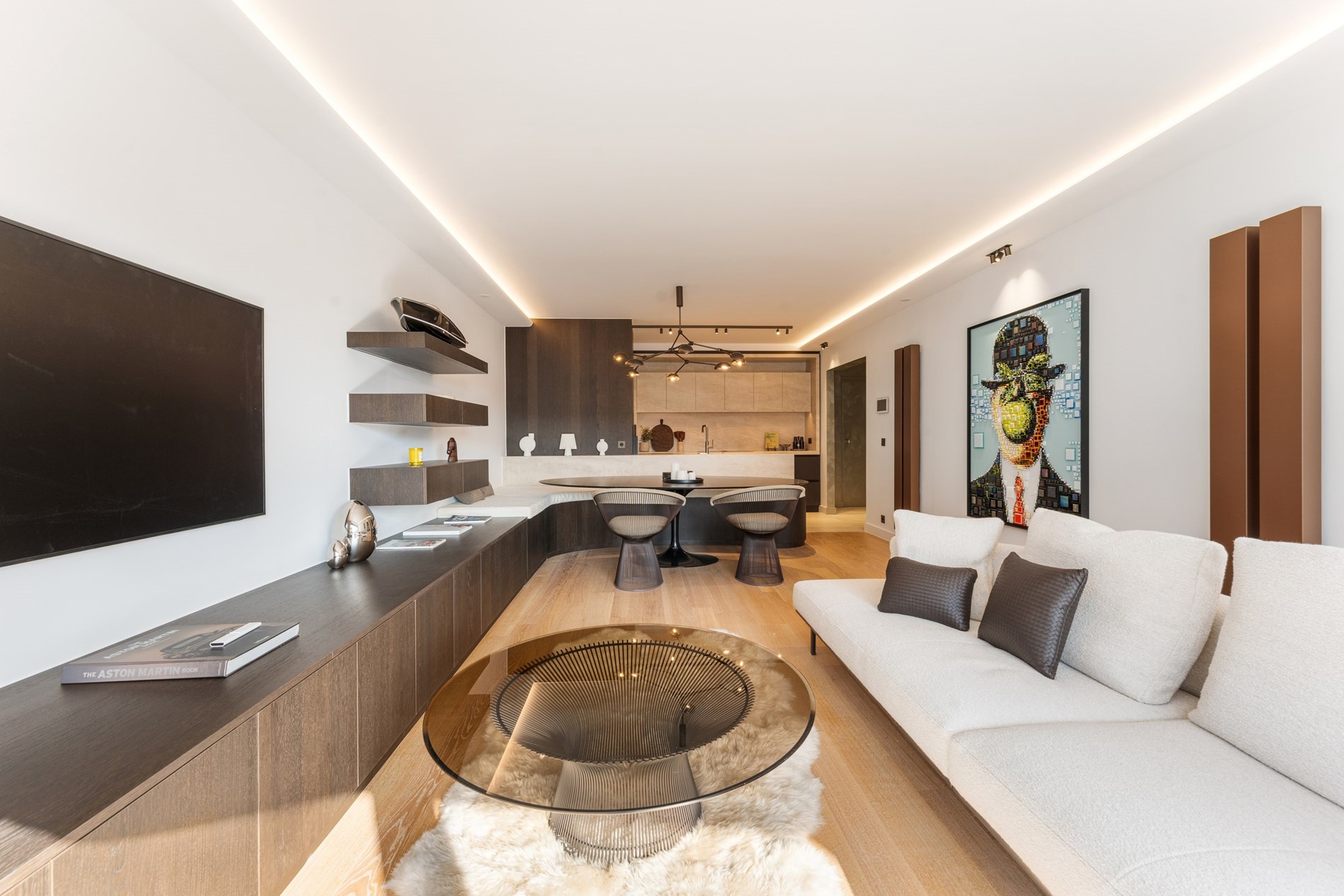 Appartement de luxe avec terrasse ensoleill&#233;e et vue sur la mer situ&#233; sur la place Albert &#224; Knokke. 