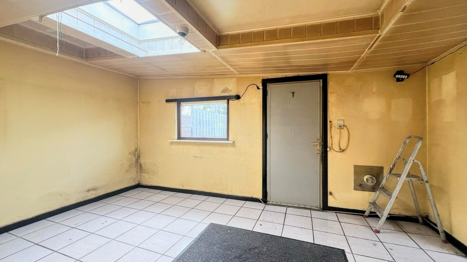 Betaalbare renovatiewoning in het gezellige Uikhoven 