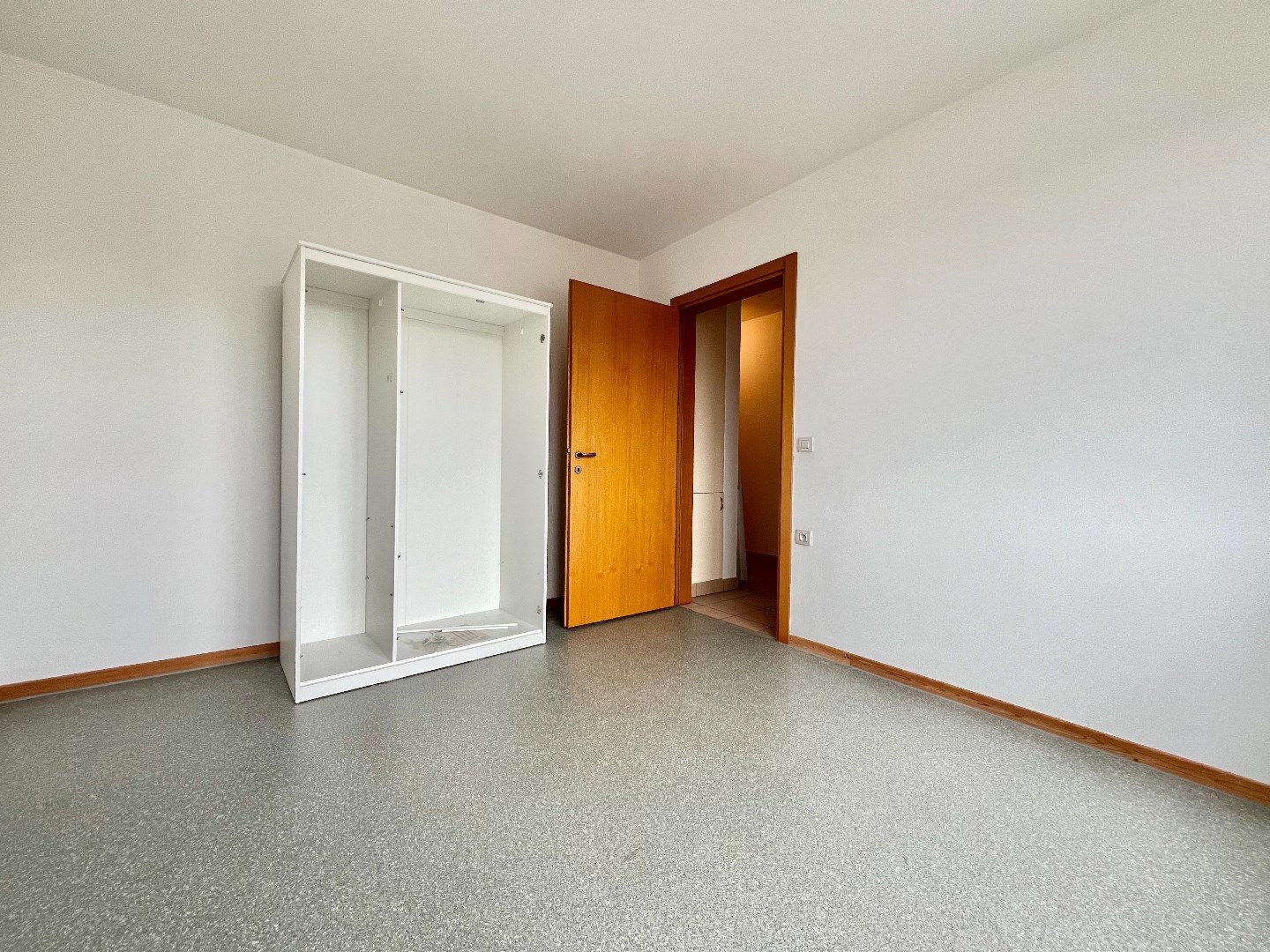 Ruim en lichtrijk appartement met 1 slpk, bew. opp. van 69m&#178; op zeer centrale ligging! 