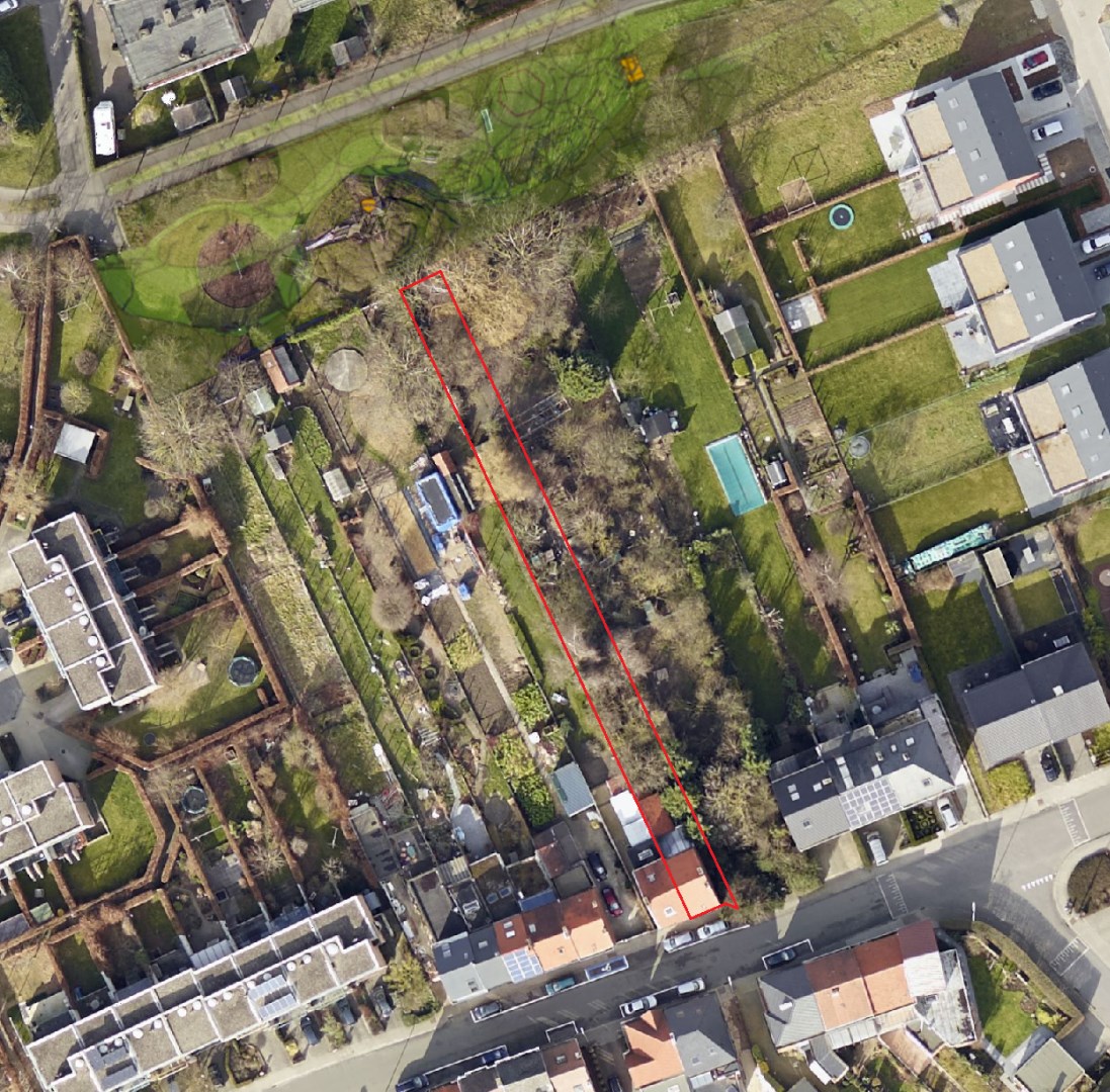 Te renoveren halfopen bebouwing met 3 slaapkamers en ruime tuin in hartje Kessel-Lo 