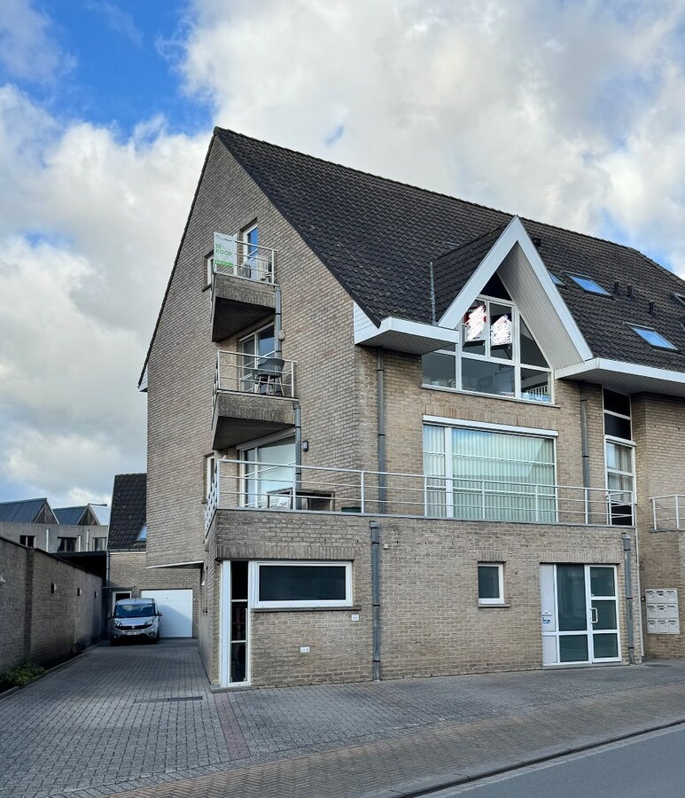 Instapklaar appartement met 2 slaapkamers te Aartrijke 
