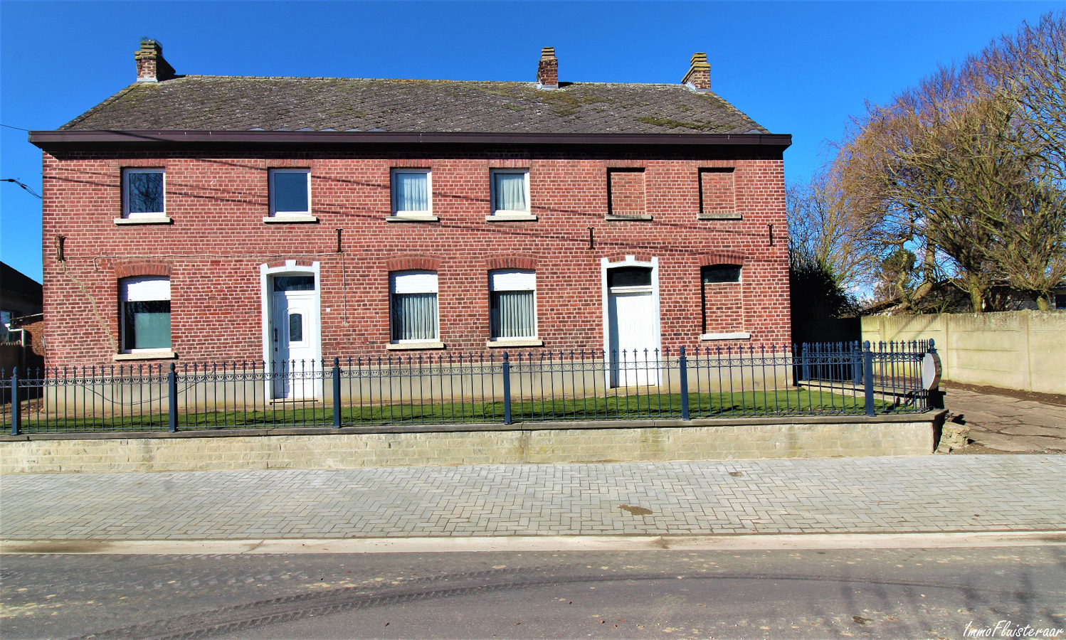 Maison &#224; r&#233;nover (1900-1950) avec annexes et pr&#233;s sur plus de 60a &#224; Geetbets (Brabant Flamand) 