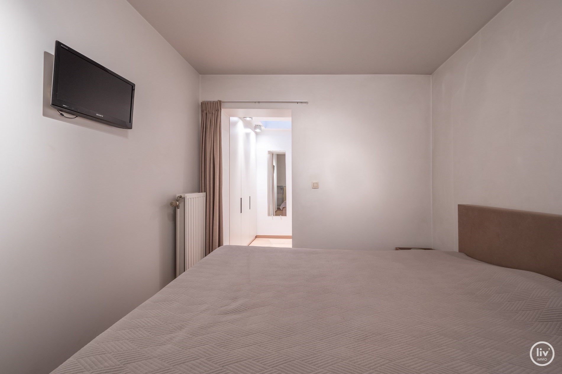 Grand appartement avec 3 chambres situ&#233; au centre de l&#39;avenue Parmentier &#224; Knokke. 