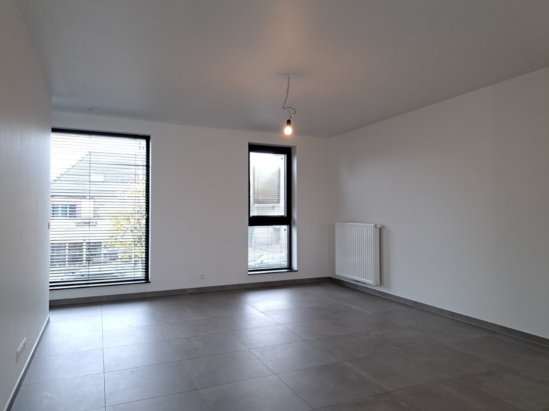 Modern en hip duplex recent appartement te Helchteren 