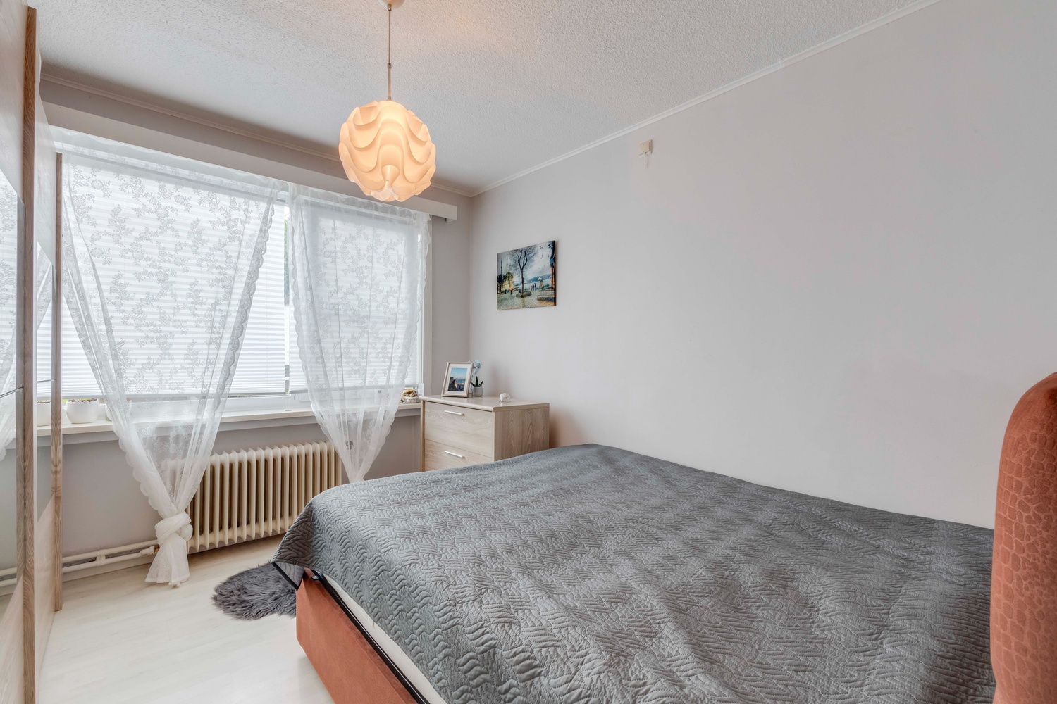 Instapklaar appartement te koop te Sint-Amandsberg 