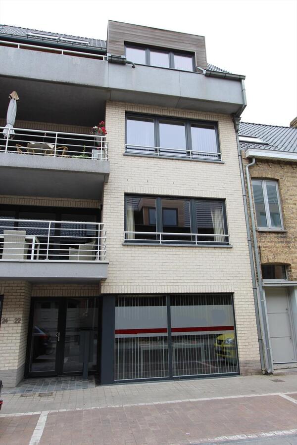 Gelijkvloers appartement met terras in centrum Gistel 