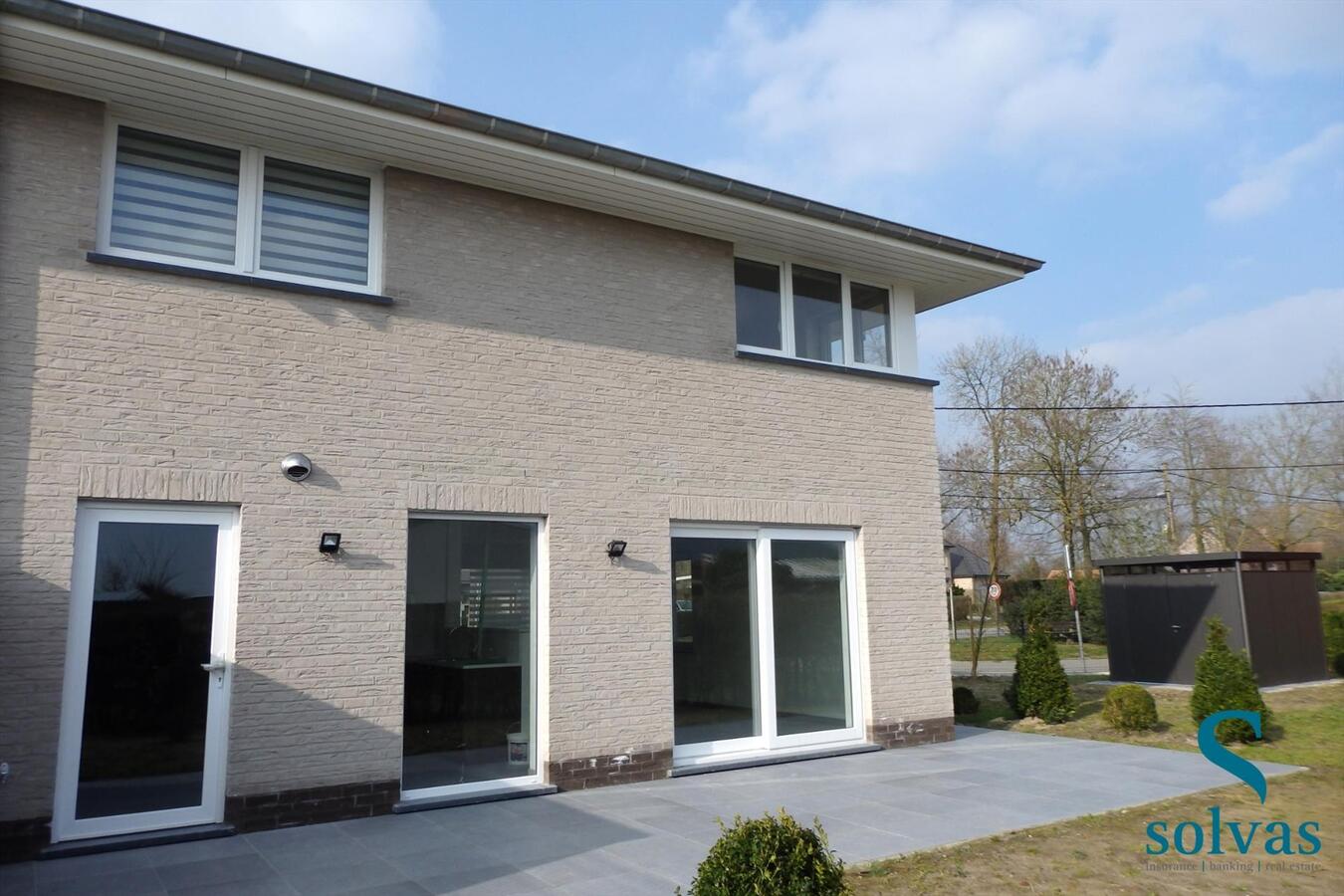 Nieuwbouw koppelwoning dichtbij centrum Zomergem! 