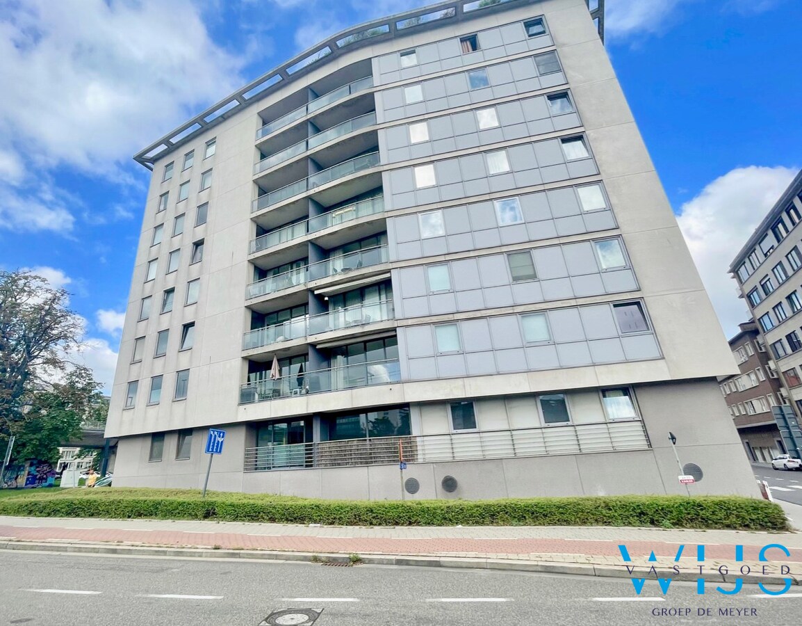 Energiezuinig 2 slaapkamerappartement met terras te Gent ! 