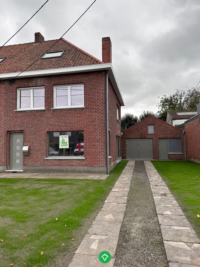 Woning met 4 slaapkamers en garage te Kortemark 