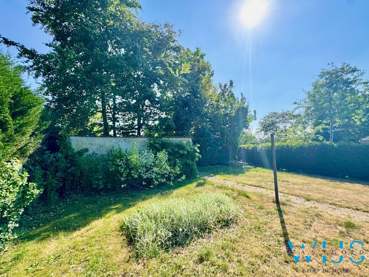 Ideale bungalow op 930m&#178; in Ertvelde 