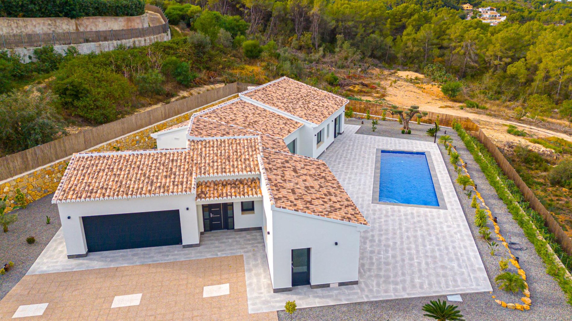 Spectaculaire villa met 4 slaapkamers (Javea – La Lluca, Spanje) 