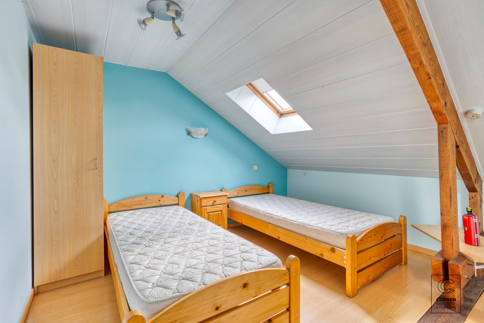 Ruime stadswoning van 177 m&#178; met 4 slaapkamers in het centrum van Hoogstraten! 
