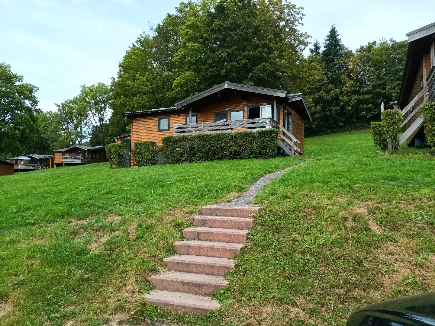 Charmante chalet met prachtige verzichten in vakantiepark te Blaimont ( 3 slaapkamers ) 