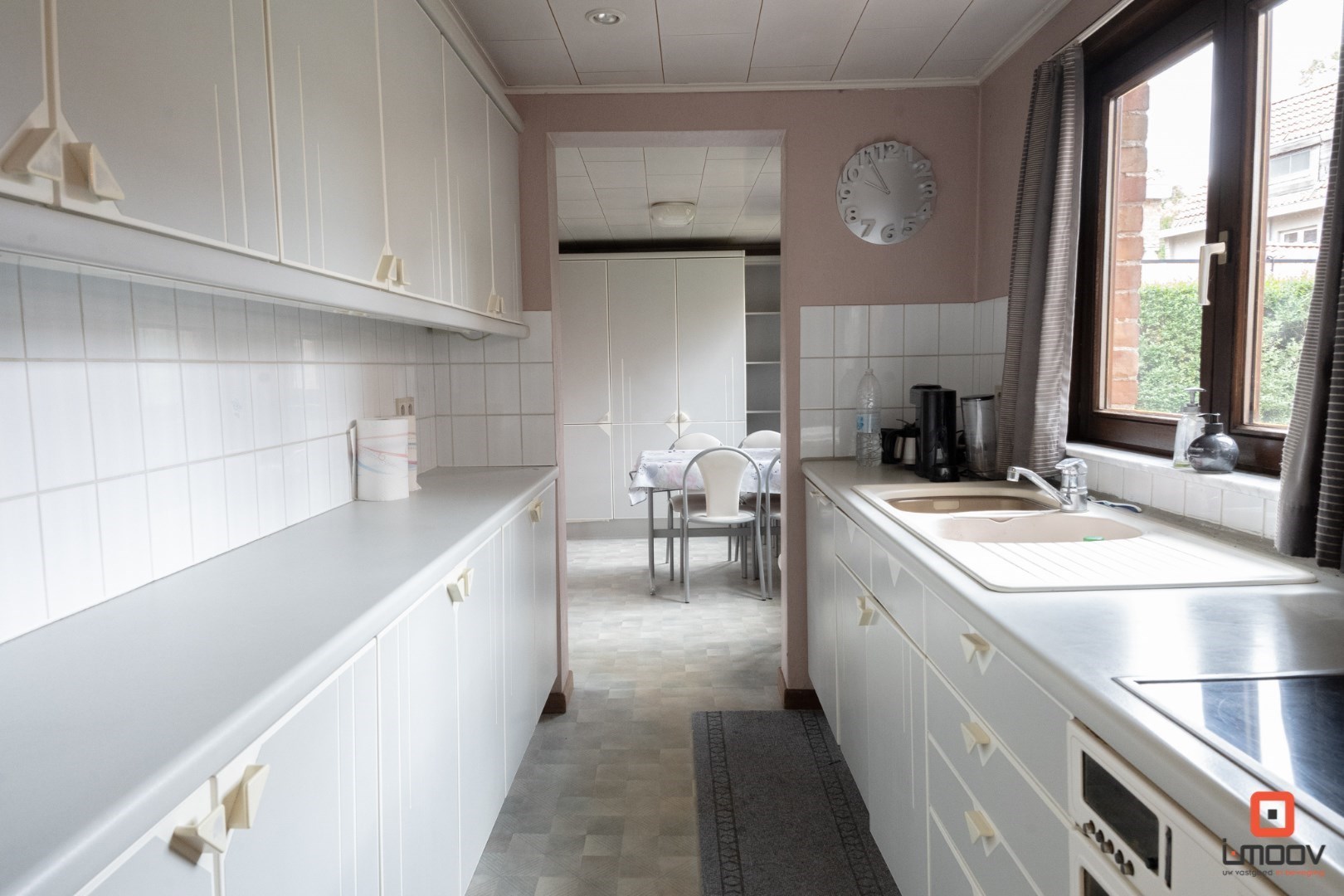 Te renoveren woning met grote tuin nabij Brugge 