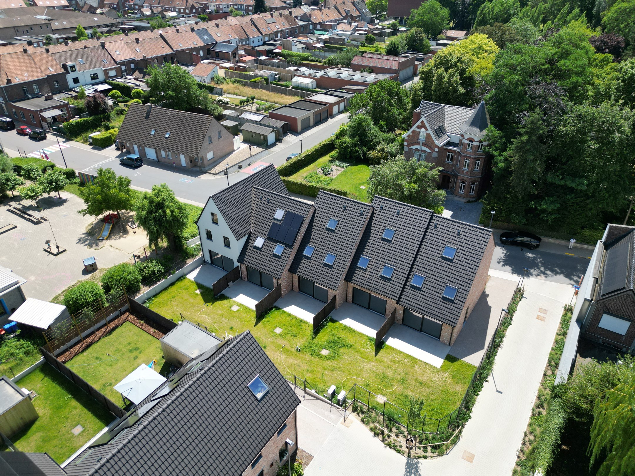 CHARMANTE NIEUWBOUWWONINGEN WOONERF GULDEN SPOREN 