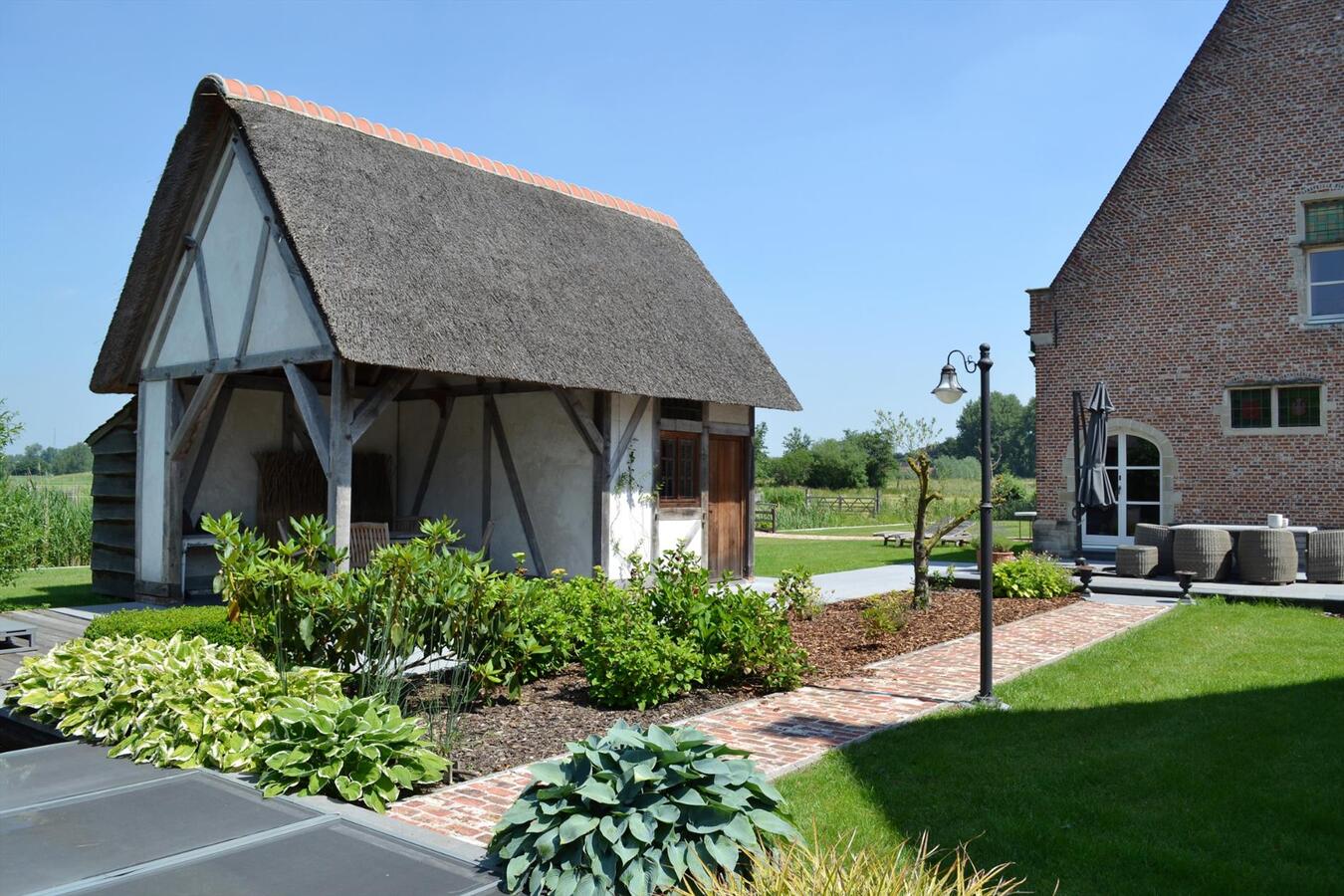 Historische herenhoeve te Lokeren op ca. 1,1Ha 