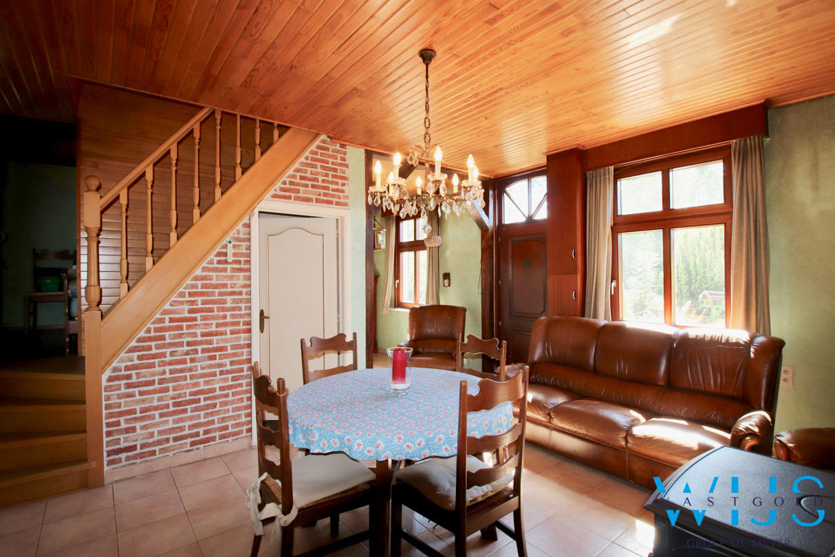 Fantastisch gelegen woonhuis op 1430m&#178; te Lievegem ! 