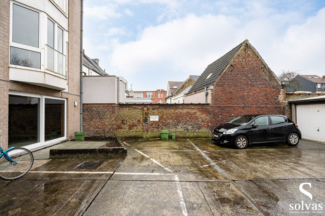 E&#233;nslaapkamerappartement met autostaanplaats in het centrum van Gent 