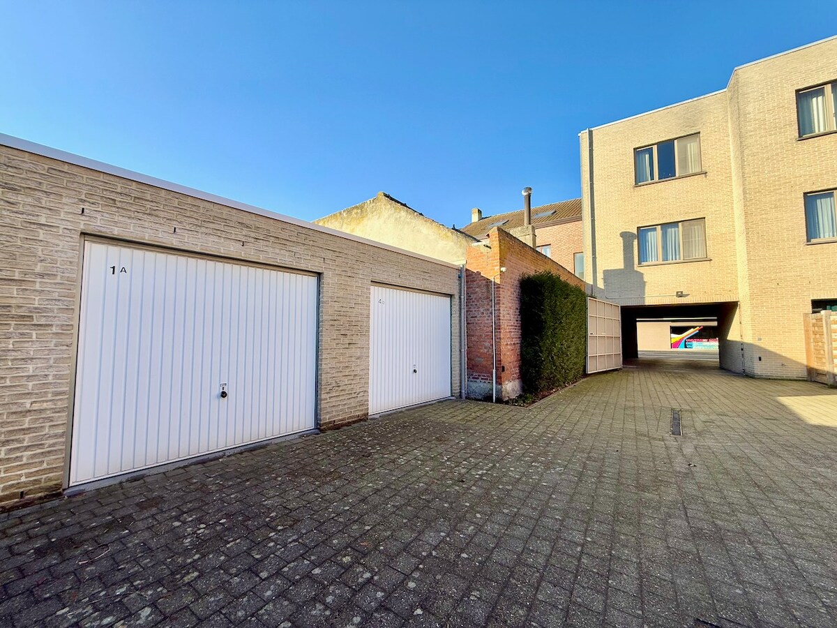 Gezellig tweeslaapkamer appartement met garage te Wachtebeke ! 