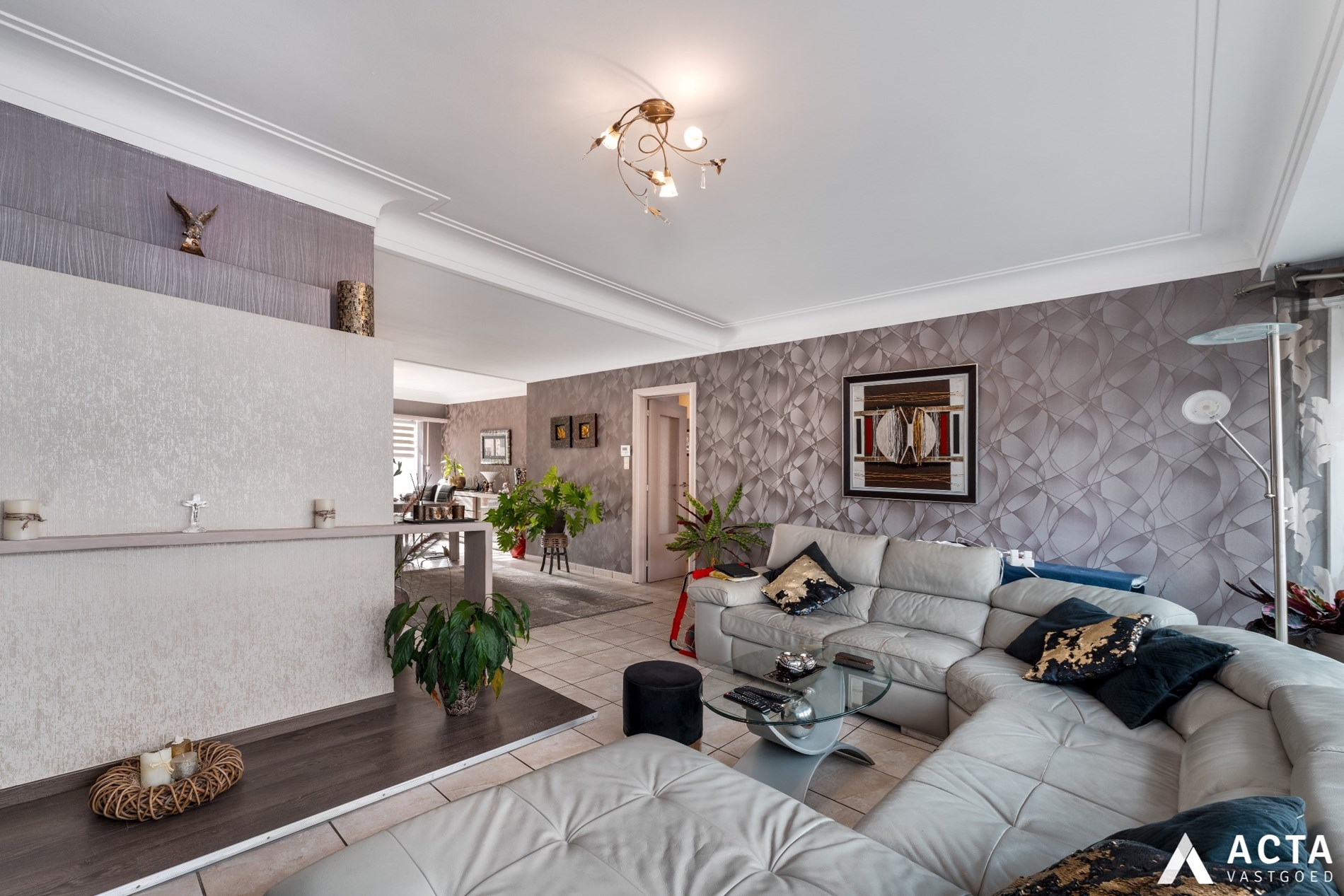 Ruim en instapklaar appartement met twee slaapkamers nabij Wellington Renbaan 