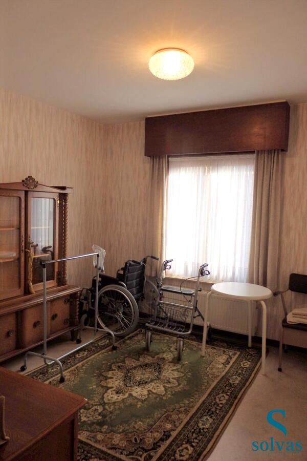 VERKOCHT - Ruim 3 slaapkamer appartement in centrum Aalter! 