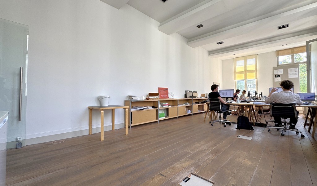 Kantoor te huur in prestigieus herenhuis te Antwerpen