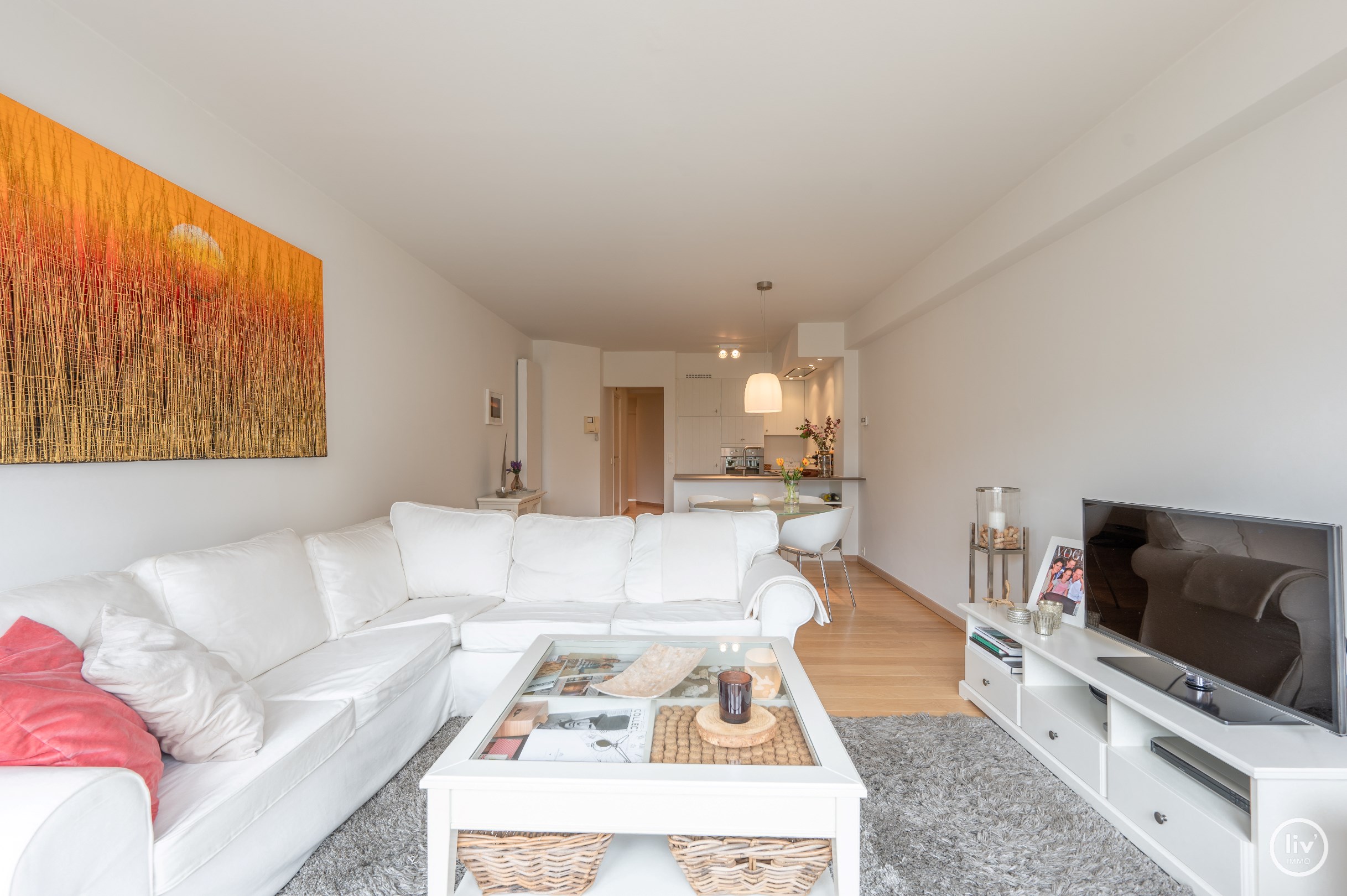 Appartement confortable et r&#233;nov&#233; de 2 chambres dans une rue adjacente &#224; l&#39;avenue Dumortier &#224; Knokke. 