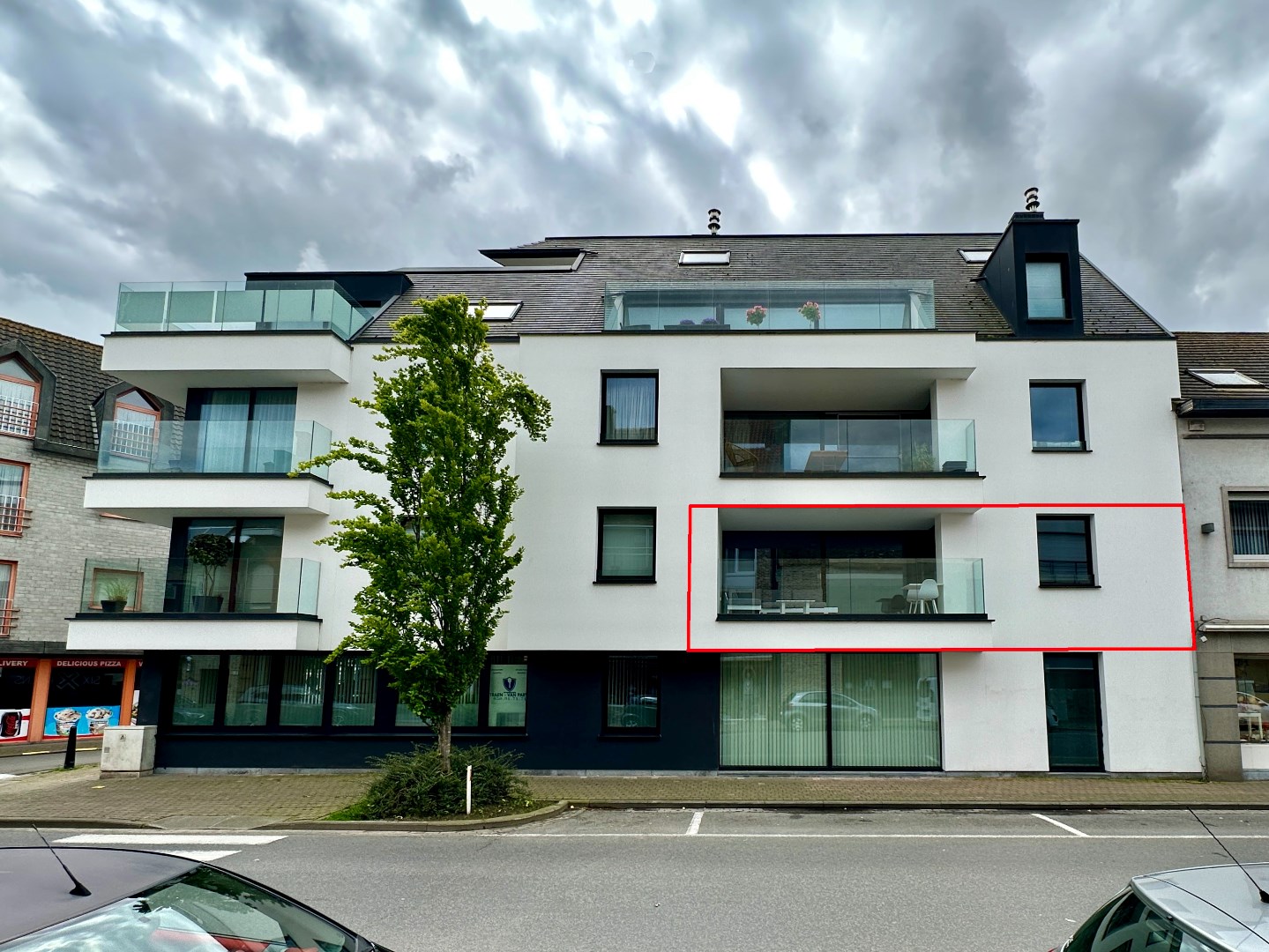 Prachtig appartement met 2 terrassen, Torhout 