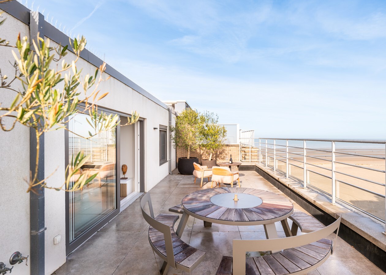 Exceptionele Penthouse met zeezicht in Oostduinkerke 