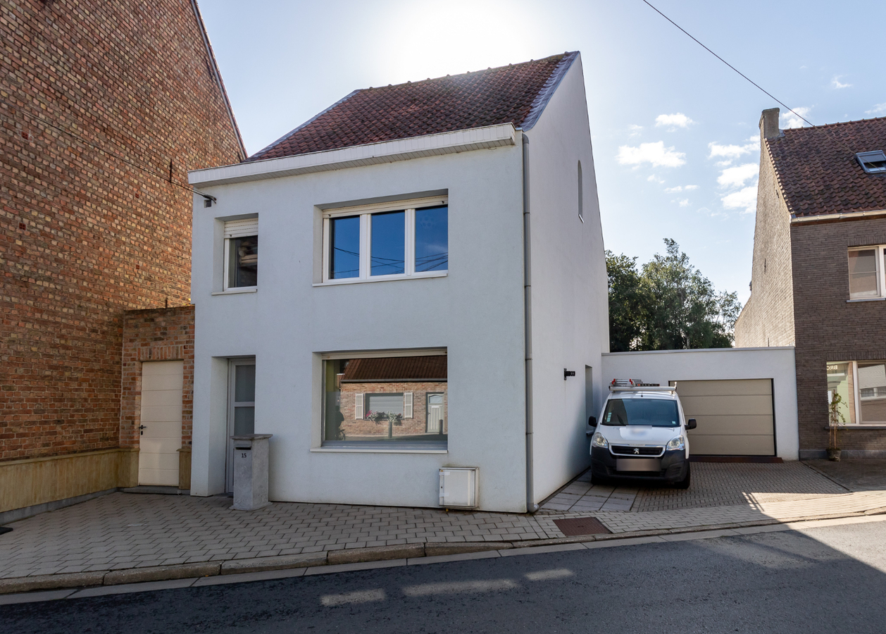 Woning met 3 slaapkamers op 807m&#178; te Koekelare 