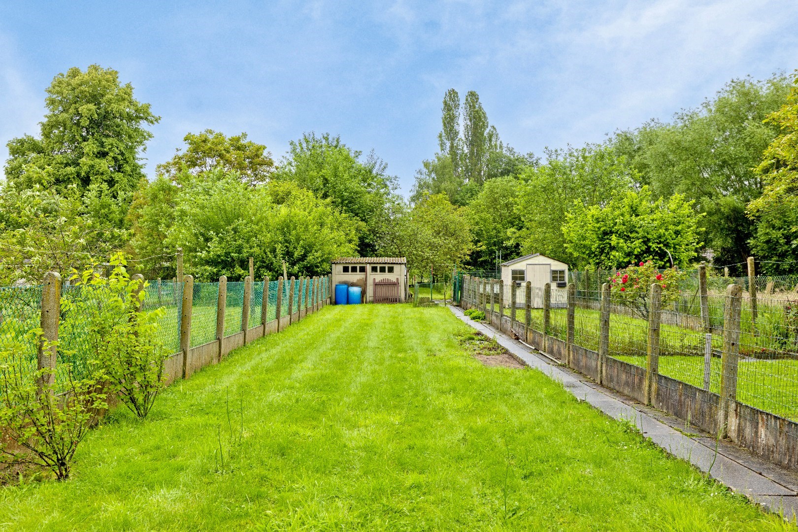 Maison spacieuse avec 3 ch, grenier, garage et jardin &#224; Huizingen 