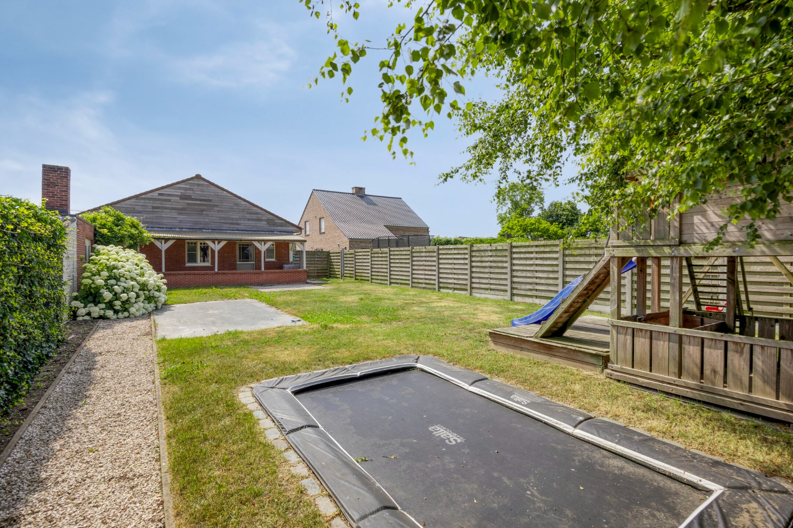 Gerenoveerde gezinswoning met 4 slpk. en landelijke ligging in Westerlo 
