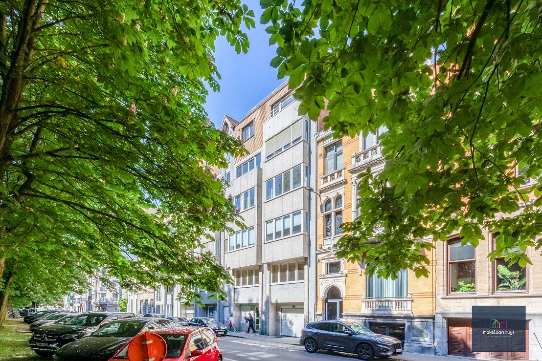 Gunstig gelegen 2slp. app. met zonnig terras ( 25m&#178;) nabij het Citadelpark 