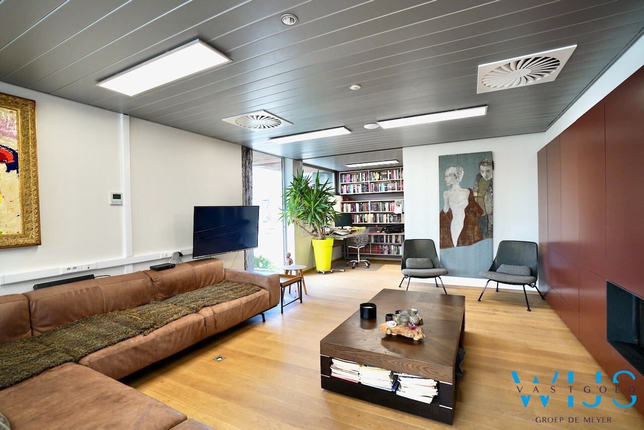 Unieke architectenwoning met leuke tuin te centrum ERTVELDE! 
