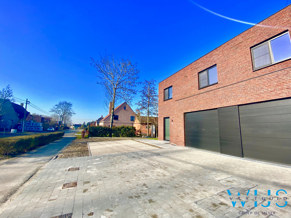 Tijdloze nieuwbouwwoning op TOPlocatie te Ertvelde! 