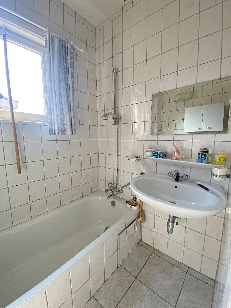 Vrijstaande woning op een perceel van 11 are 55 ca te Geel. 
