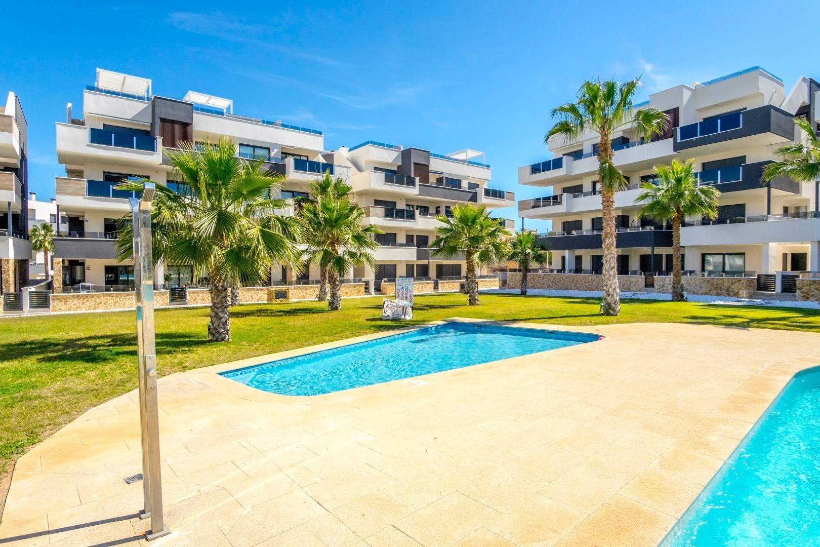 SPECIALE AANBIEDING Volledig ingericht nieuw appartement - direct beschikbaar! 