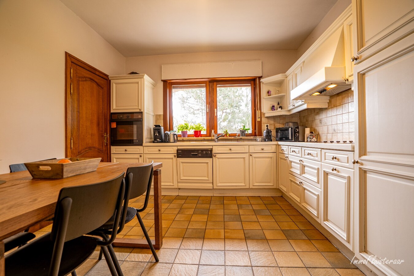 Maison situ&#233;e &#224; la campagne avec d&#233;pendances sur environ 4 hectares &#224; Bekkevoort (Brabant flamand) 