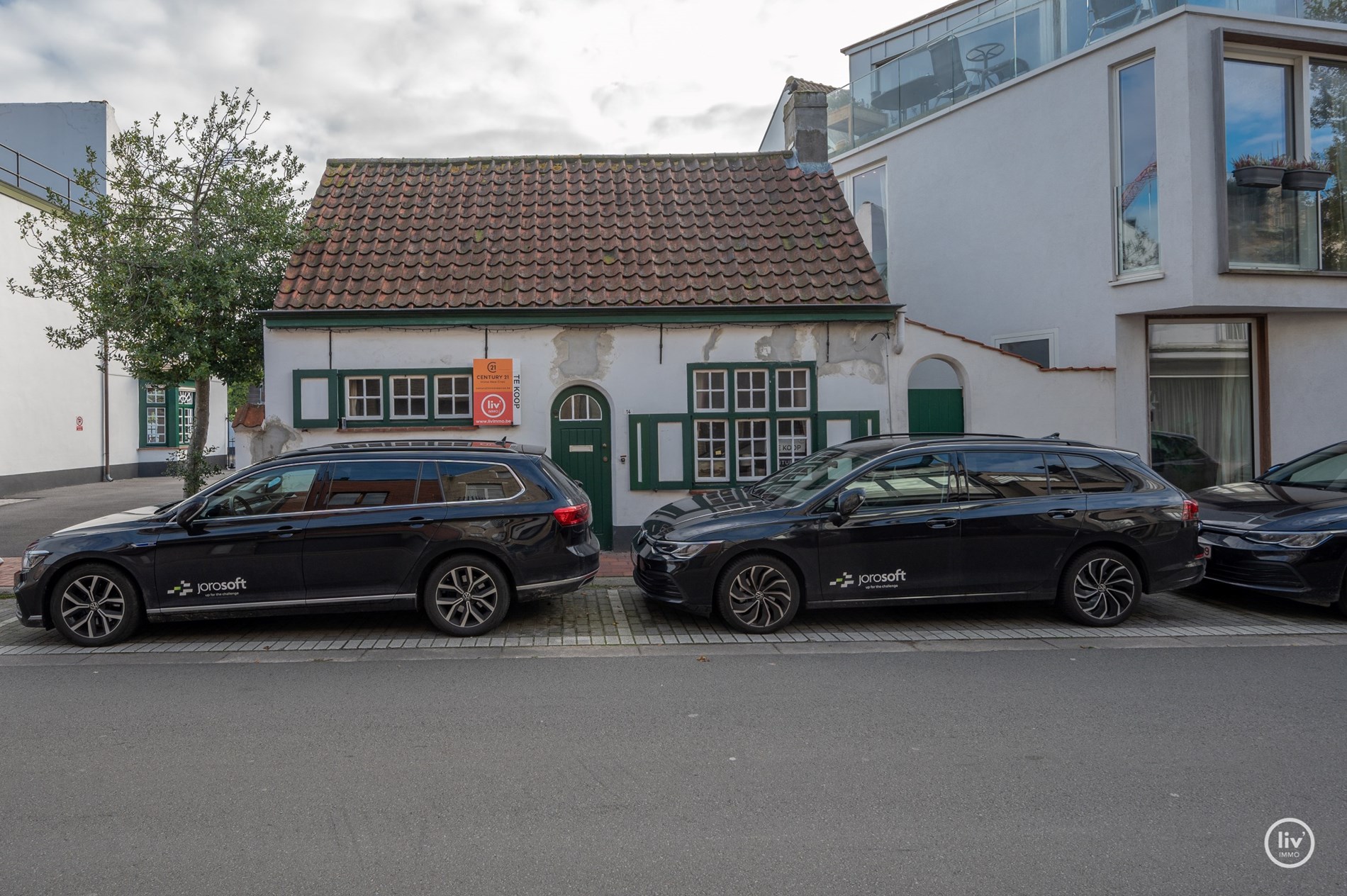 Charmante en gezellige  vrijstaande woning is gelegen op een boogscheut van oud-Knokke en de Lippenslaan. 