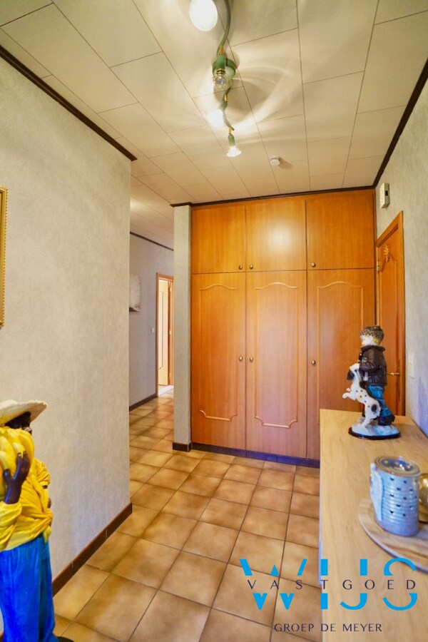 Woonhuis op 1000m&#178; in hartje Ertvelde ! 