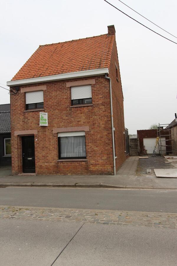 Woning met garage te Koekelare 