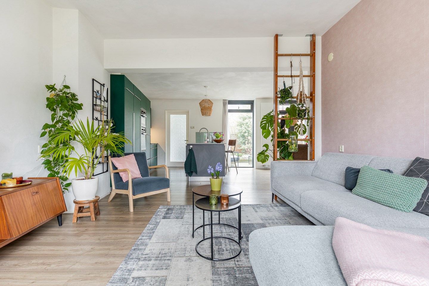 Let op deze woning doet mee aan de NVM Open Huizen Dag op zaterdag 1 april van 11:00 tot 15:00! 