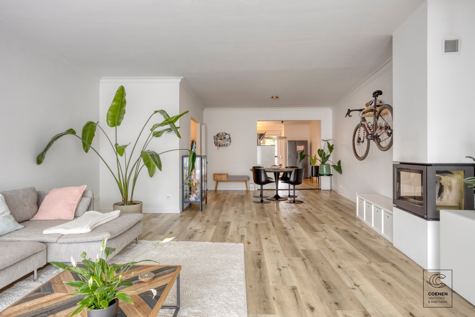 Prachtig appartement van 102 m&#178; met twee slaapkamers te centrum Schilde! 