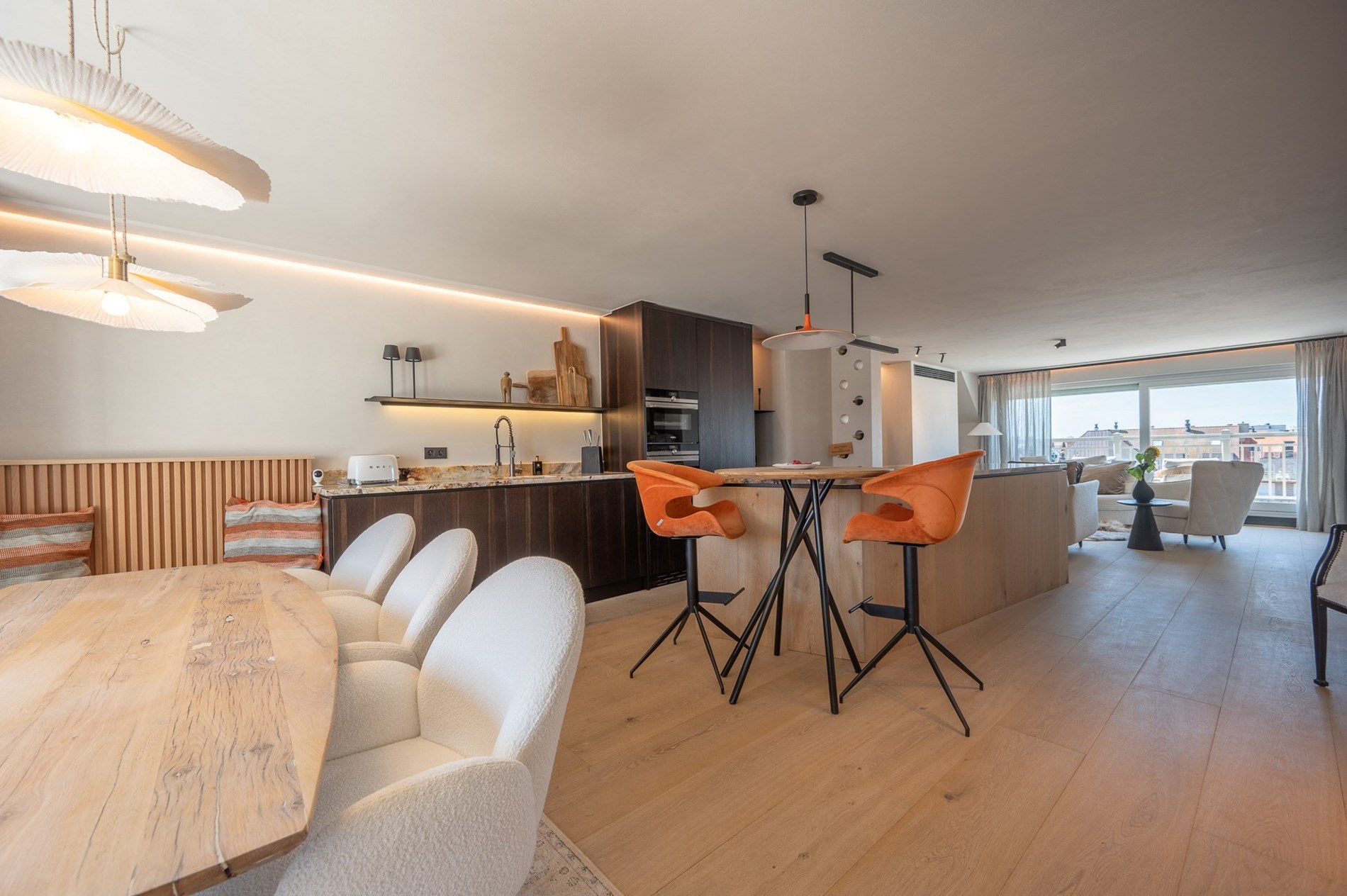 Luxe duplex dakappartement met zonneterrassen  in hartje Knokke 