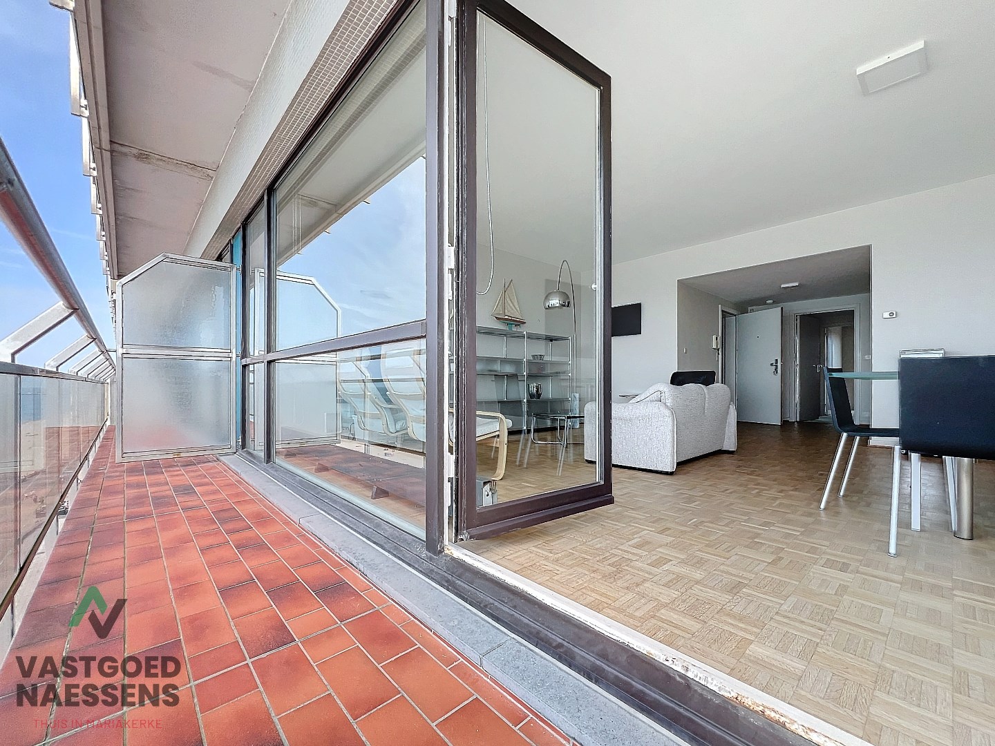 Pr&#234;t &#224; emm&#233;nager - Appartement 3 chambres avec vue sur la mer et terrasse 