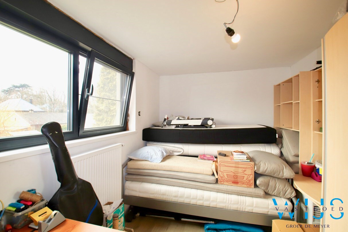 Woonhuis met 6 slaapkamers op TOPlocatie te EVERGEM ! 