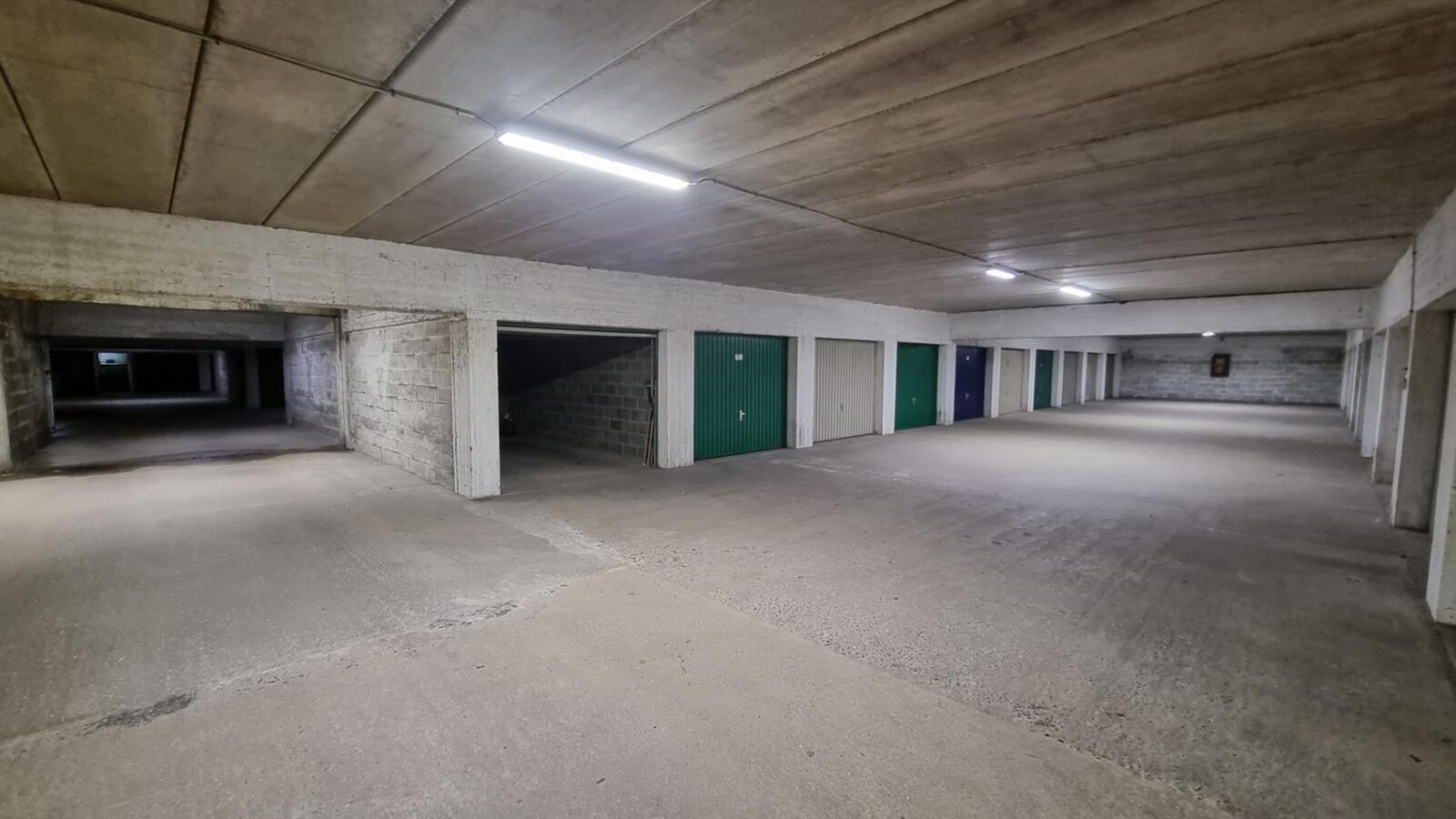 Garagebox onder het IJslandplein 