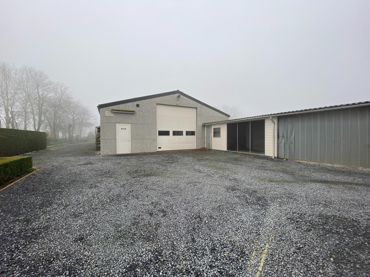 Woning met loods te Kortemark 