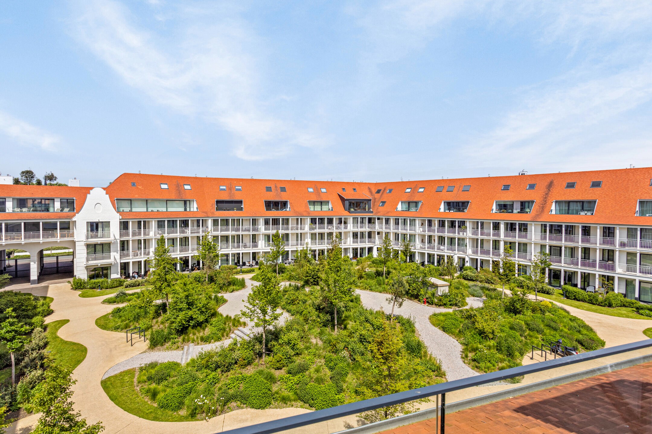 Magnifique appartement neuf avec 2 belles terrasses ensoleill&#233;es et une vue d&#233;gag&#233;e situ&#233; &#224; Duinenwater. 