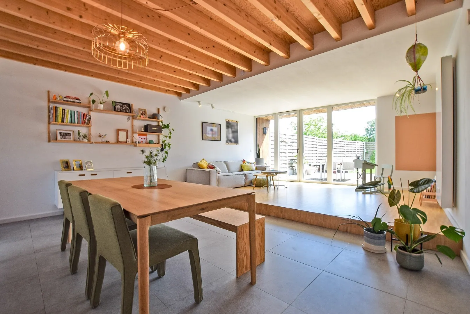 BEN-woning (2019) in centrum Diksmuide met 3/4 slaapkamers en zuid gerichte tuin! 
